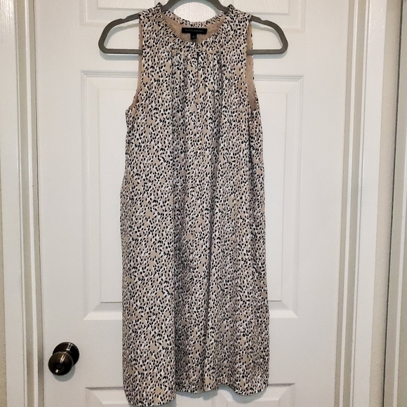 Banana Republic Womens Khaki Spotted Sleeveless Lined Shift Dress Size 6 - Picture 1 of 9